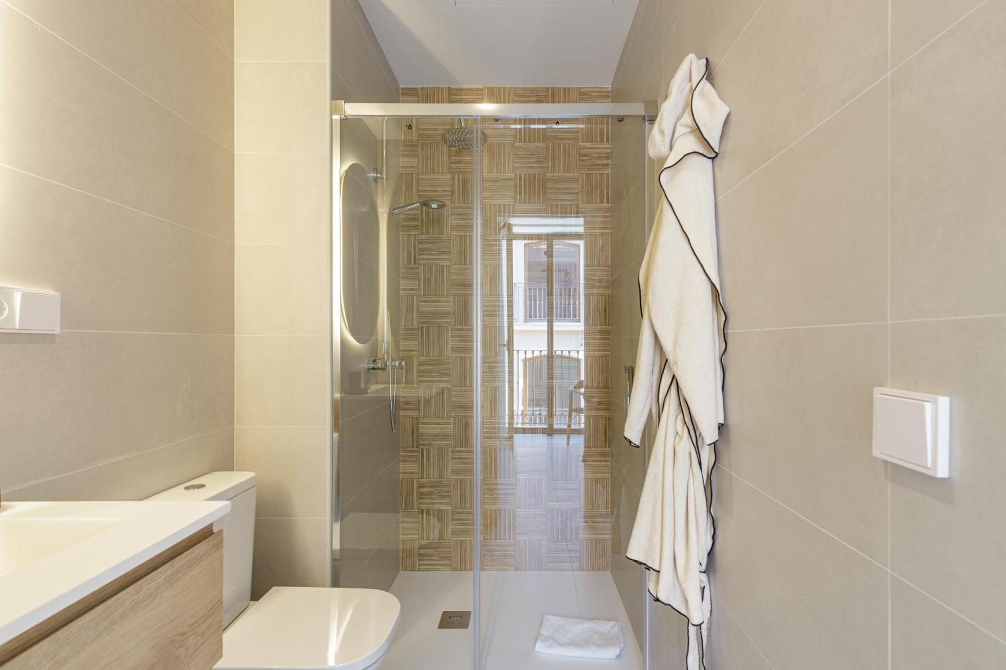 Cervantes Suites Малага Экстерьер фото