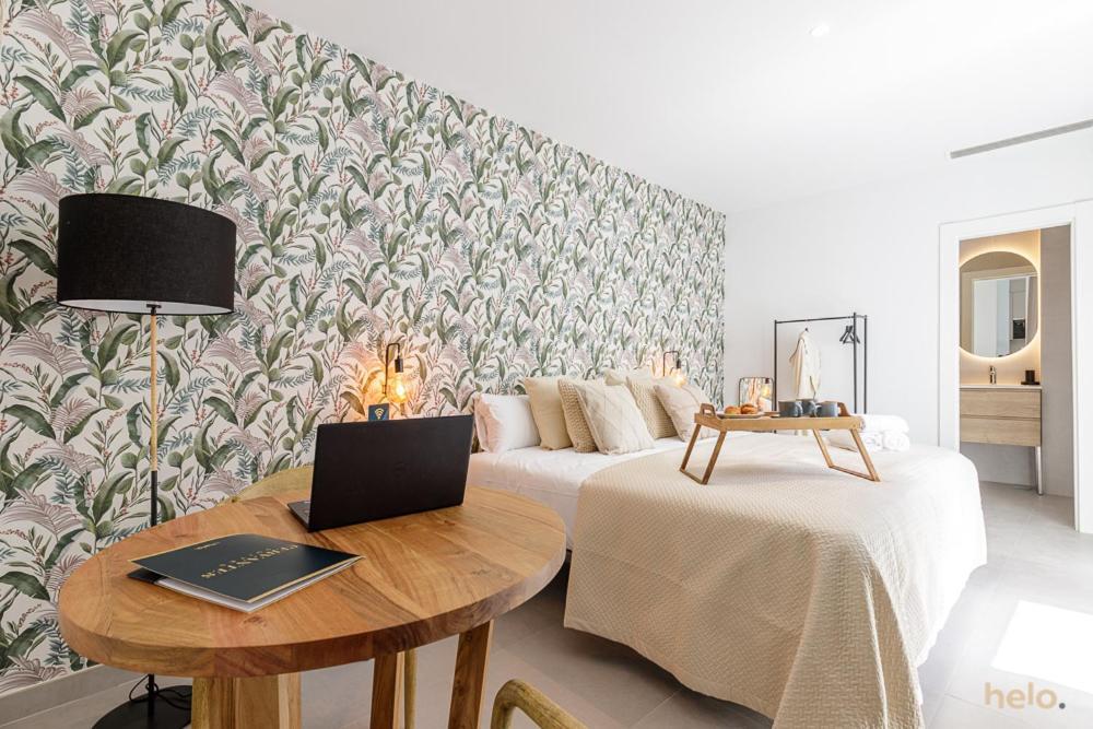 Cervantes Suites Малага Экстерьер фото