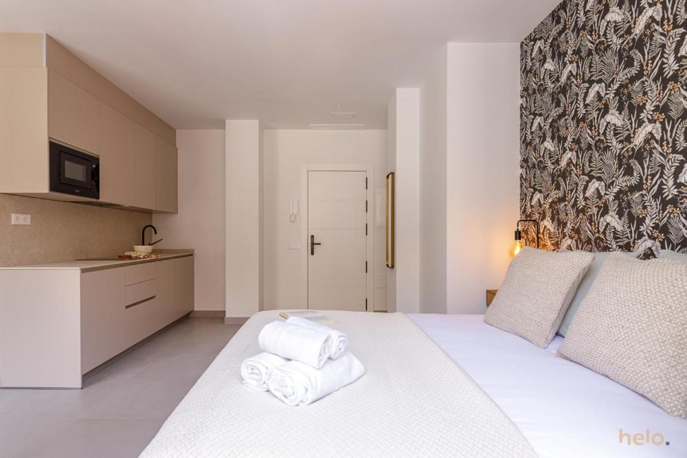 Cervantes Suites Малага Экстерьер фото