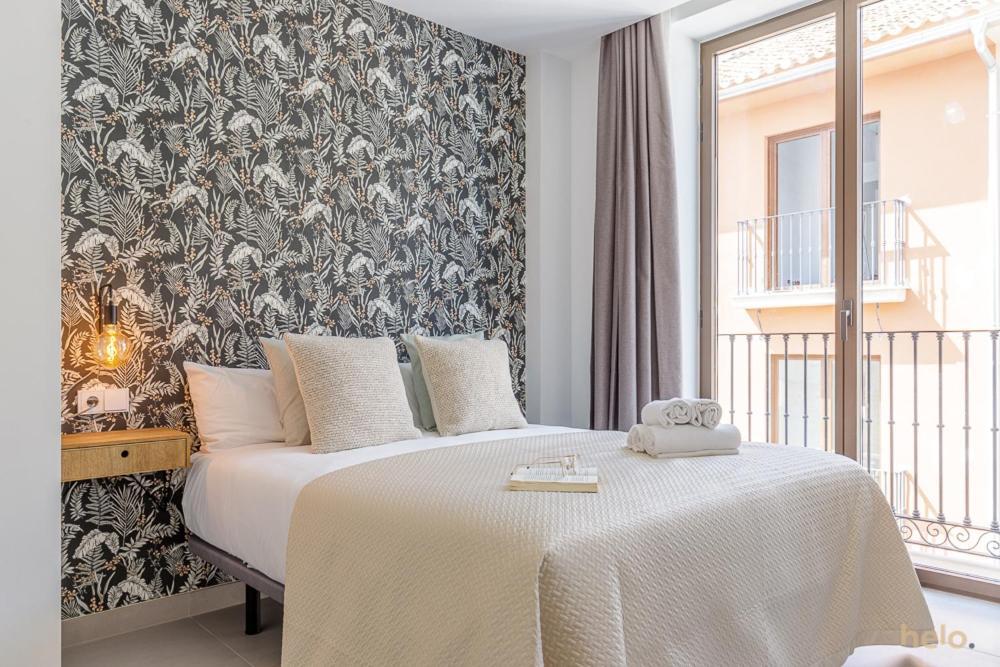 Cervantes Suites Малага Экстерьер фото